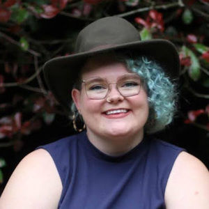 Meet your Posher, Aly